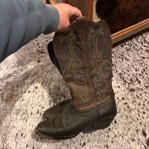 Justin’s Womans Brown Cowboy boots size 7.5B